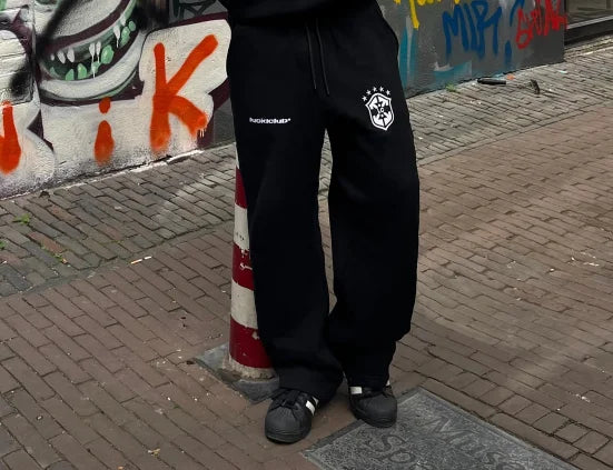 Trendy Hip Hop Men Clothing Set Shield Pattern Design New Set Retro Harajuku European Fashion Casual Loose Sports Set Women