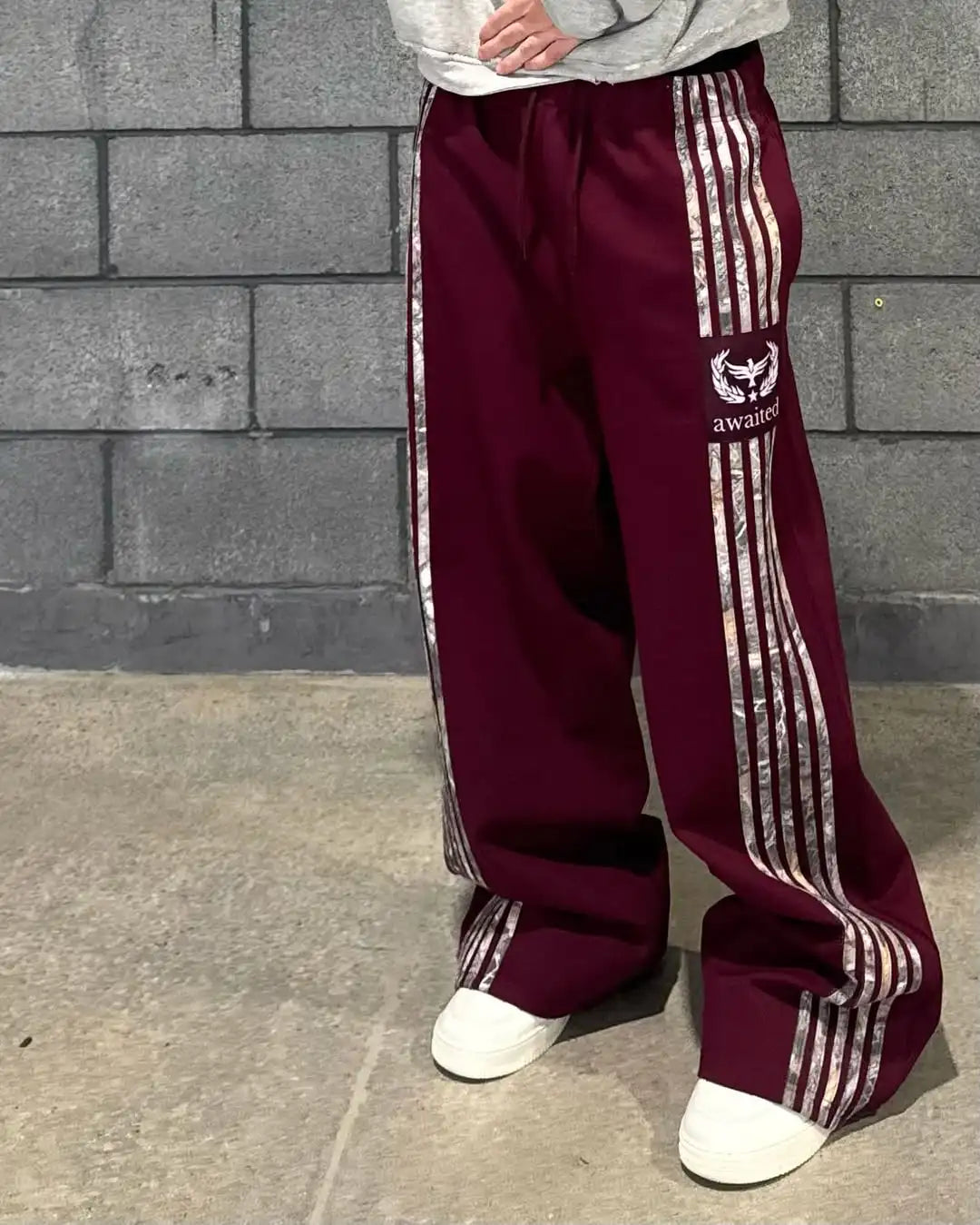 New retro men jogging pants embroidered embroidered sweatpants ins gothic hip-hop streetwear casual loose sagging pants